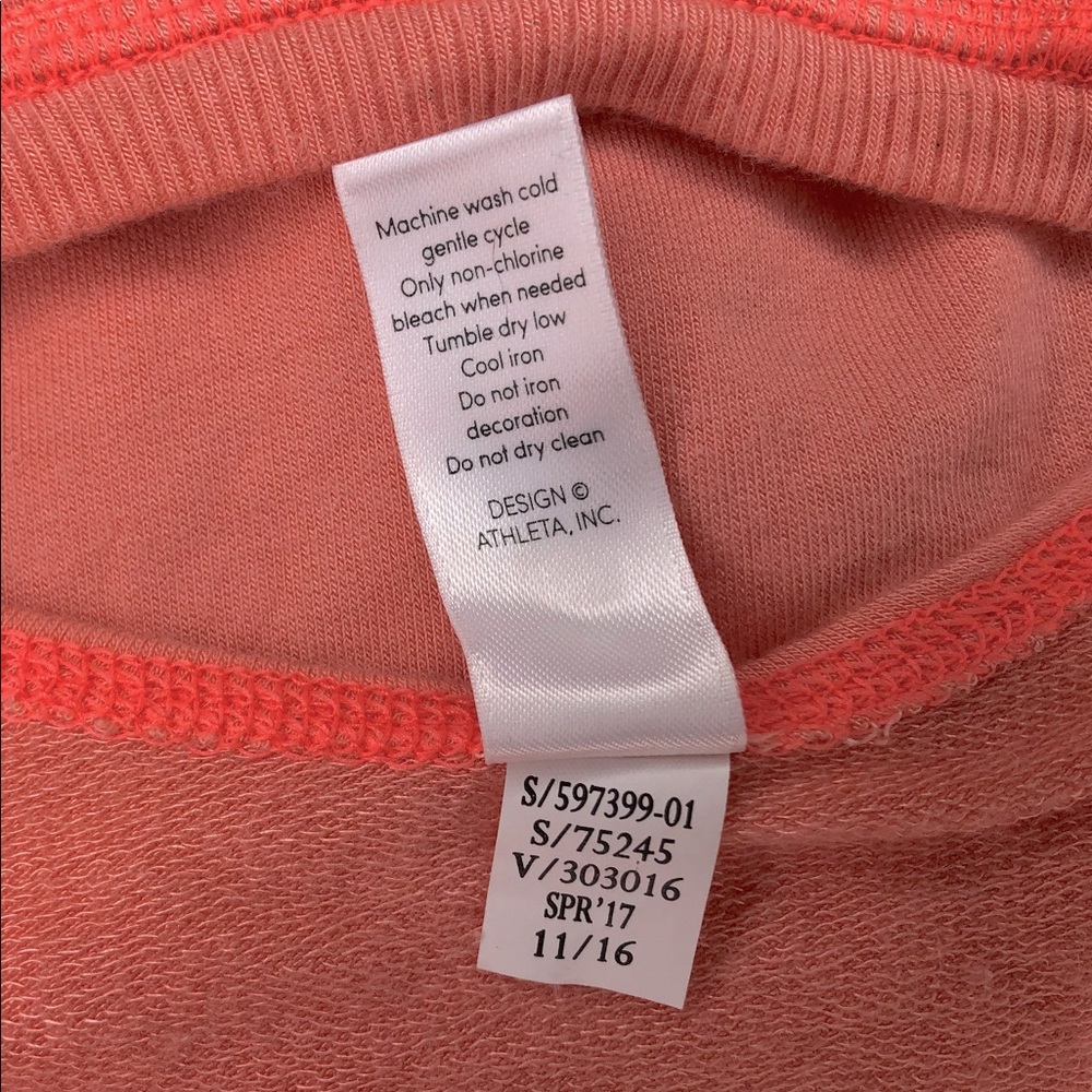 ATHLETA GIRL longsleeve coral tee w/thumb hole cuffs & half-moon open ba… - Picture 8 of 8